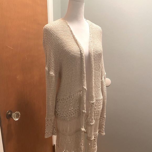Forever 21 Sweaters - Forever 21 Crotchet Boho Sweater